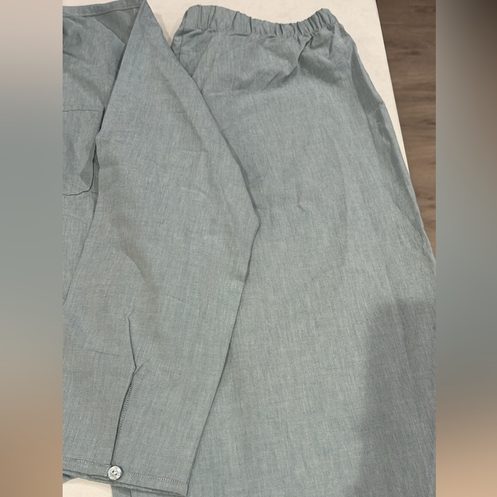 Coyuchi Surf Chambray Pajama Set Size Large Organic 100 cotton new with tags - Picture 2 of 5